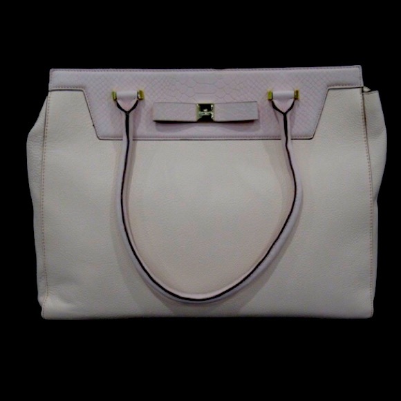 kate spade Handbags - EUC- Kate spade large pink purse HOST PICK !